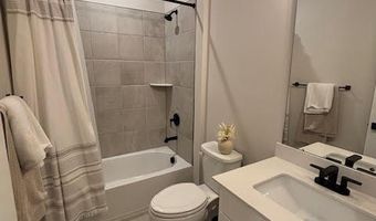 1 Halifax Rd, Bayville, NJ 08721