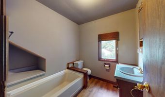 119 Morningside Rd, Albert Lea, MN 56007