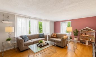 50 Maple Ave Ext, Bethel, CT 06801
