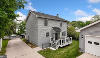 2427 FORT Dr, Alexandria, VA 22303