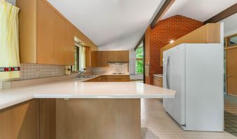 433 Westwood Dr, Ames, IA 50014