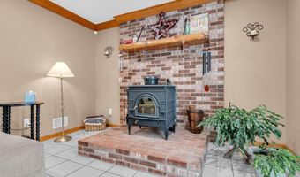 633 Spray Ave, Beachwood, NJ 08722