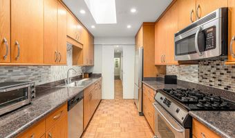1402 Bardstown Trl, Ann Arbor, MI 48105