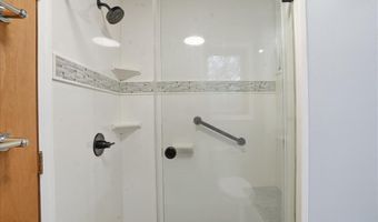 10 Farmer Ct, Albrightsville, PA 18210