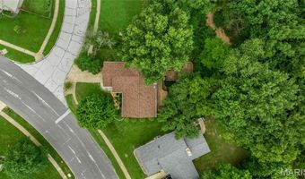 501 Echo Hill Ct, Ballwin, MO 63021