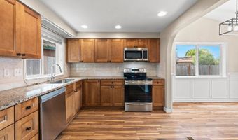 6393 SW SKIVER Dr, Beaverton, OR 97078