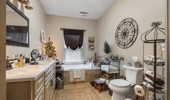 1670 Church St, Appomattox, VA 24522