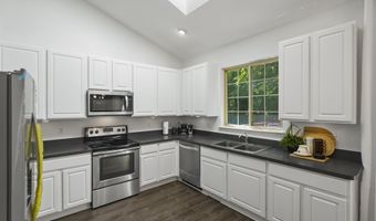 5841 Lafayette Ln, Ann Arbor, MI 48103