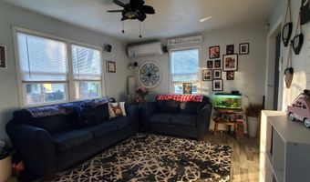 2576 W Hillside Dr, Anderson, CA 96007