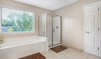 420 April Oaks Ct, Ballwin, MO 63021