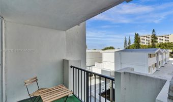 2750 NE 183rd St 406, Aventura, FL 33160