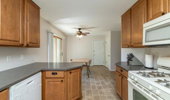 991 Cortland Dr, Apple Valley, MN 55124