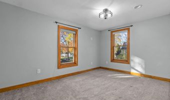 1600 N SUPERIOR St, Appleton, WI 54911