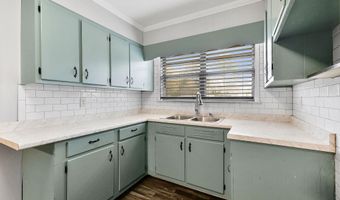 202 Katherine Dr, Albertville, AL 35951