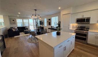 2211 W Orange Ave 21, Anaheim, CA 92804