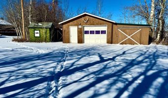 28 W Shore Rd, Babb, MT 59411