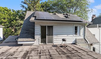 1210 Henry St, Ann Arbor, MI 48104
