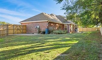 1030 East Dr, Bartlesville, OK 74006