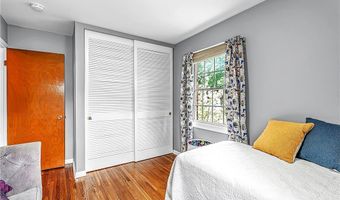 52 Bucyrus Dr, Amherst, NY 14228