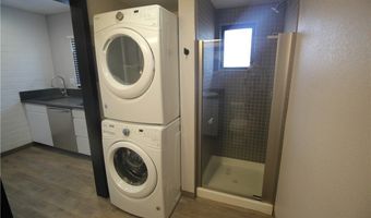 218 S 11th St 5, Las Vegas, NV 89101
