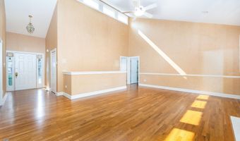 16 Thistle Holw 16, Avon, CT 06001