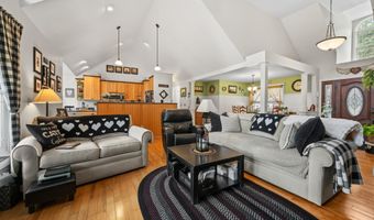 302 Howard St, Berlin, NH 03570