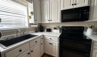 671 Englewood Dr, Abbeville, AL 36310
