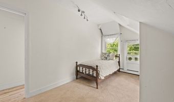 232 County Rd, Bourne, MA 02532