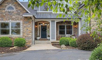 5327 Canyon River Dr NE, Ada, MI 49301