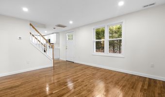 117 W Chippen Hill Rd, Burlington, CT 06013