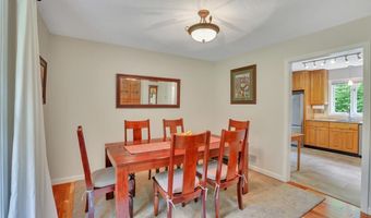 19 Oak Leaf Cir, Coventry, CT 06238