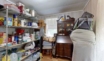1776 Riverside Dr, Auburn, ME 04210