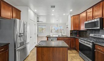 1684 Tenen Pass Dr, Benson, AZ 85602