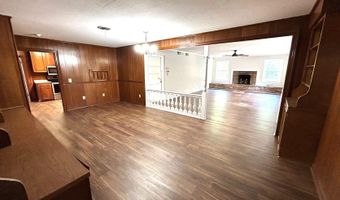 104 Walters Dr, Aberdeen, MS 39730