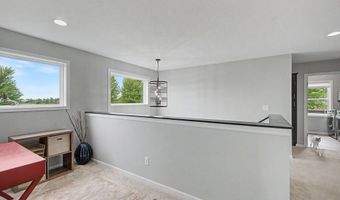 6694 Lakeview Cir NE, Albertville, MN 55301