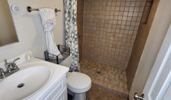1211 33RD St NW A, Washington, DC 20007