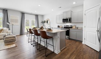 8212 ELKHORN Dr, Fairburn, GA 30213