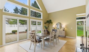 985 Goldenrod Trl, Aurora, OH 44202