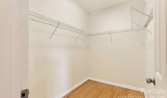 649 Raphael Pl, Charlotte, NC 28205