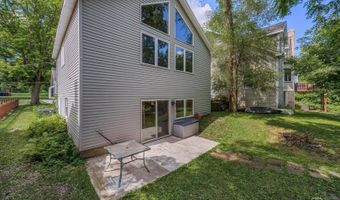 1527 N Harrison St, Algonquin, IL 60102