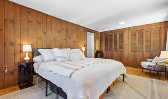 67 Obtuse Hill Rd, Brookfield, CT 06804