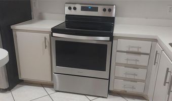 546 ORANGE Dr 13, Altamonte Springs, FL 32701