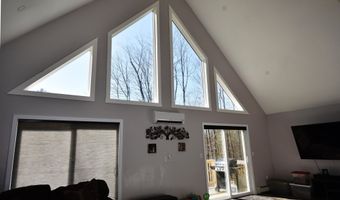 54 Forest Ridge Dr, Bristol, VT 05443
