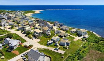 11 Woodruff St, Narragansett, RI 02882