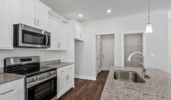 15404 Lapwing Cv, Athens, AL 35611