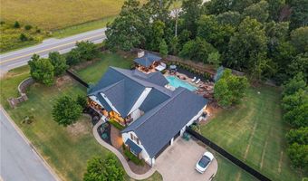 12175 Lost Oak Dr, Bentonville, AR 72712