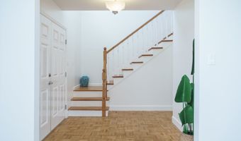 1307 Noninui Pl, Kailua, HI 96734