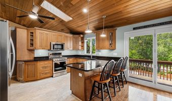 11 Cove Rd, Narragansett, RI 02882