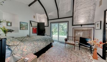 11 Day Rd, Cornwall, CT 06754