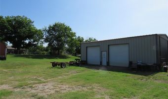 2038 Hill Top Cir, Weatherford, TX 76085